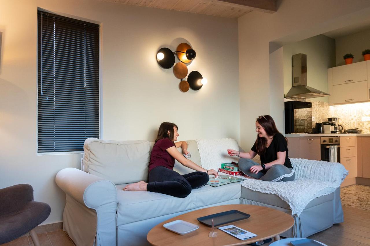 Tinas Home - Kalamata Mediterranean Villas ภายนอก รูปภาพ