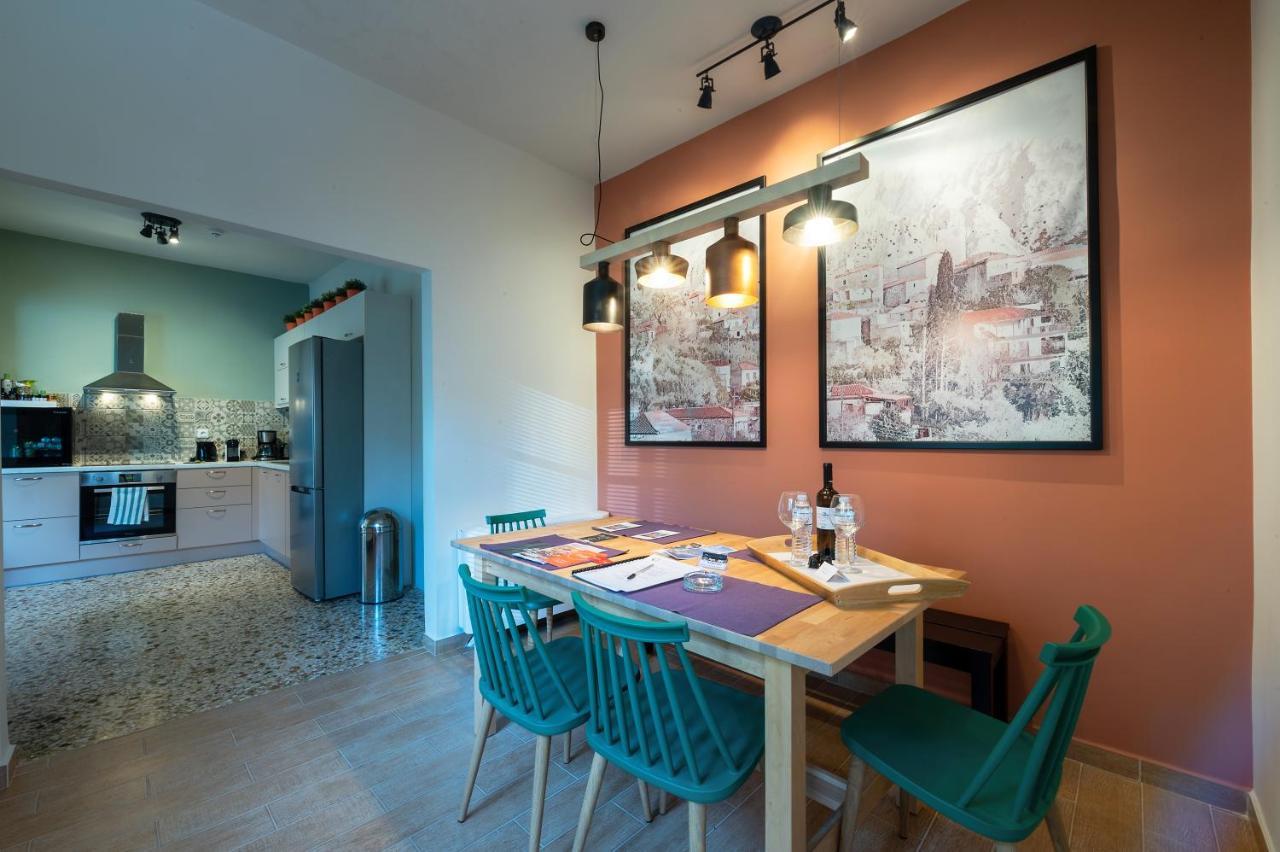 Tinas Home - Kalamata Mediterranean Villas ภายนอก รูปภาพ